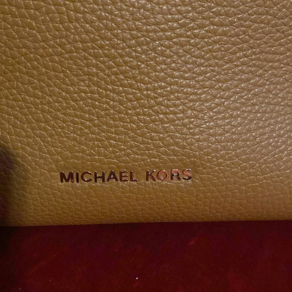 NWT Michael Kors Purse - Picture 2 of 12